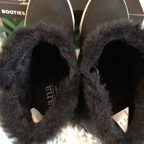 Booties - Picture 3 of 5